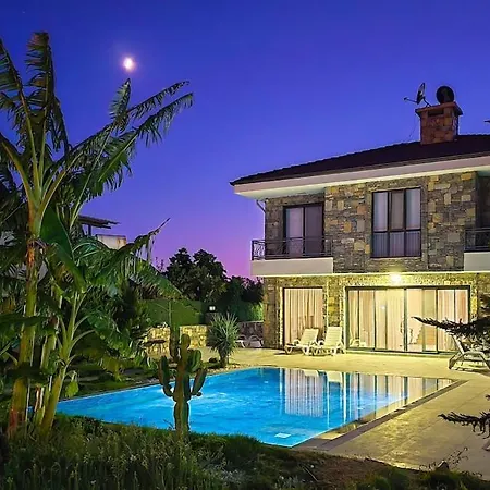 Sibella Villa *